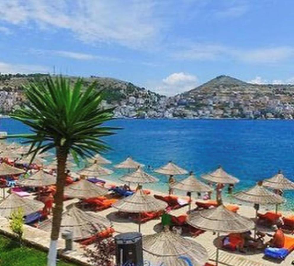 Luxury King And Queen Apartment For Royal Holiday Sarandë Exteriör bild